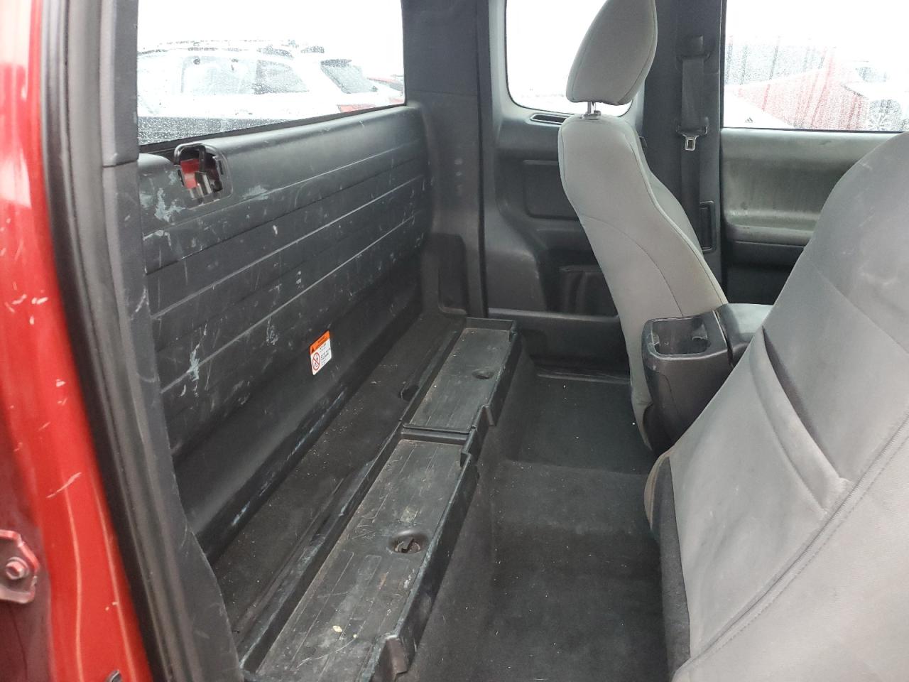 2016 Toyota Tacoma - Image 10