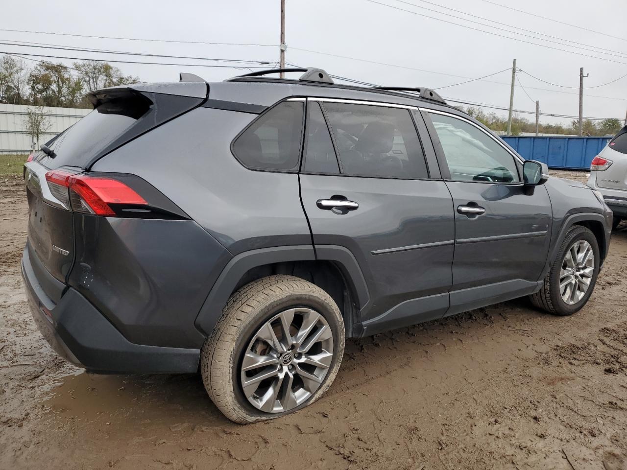 2021 Toyota RAV 4 - Image 3