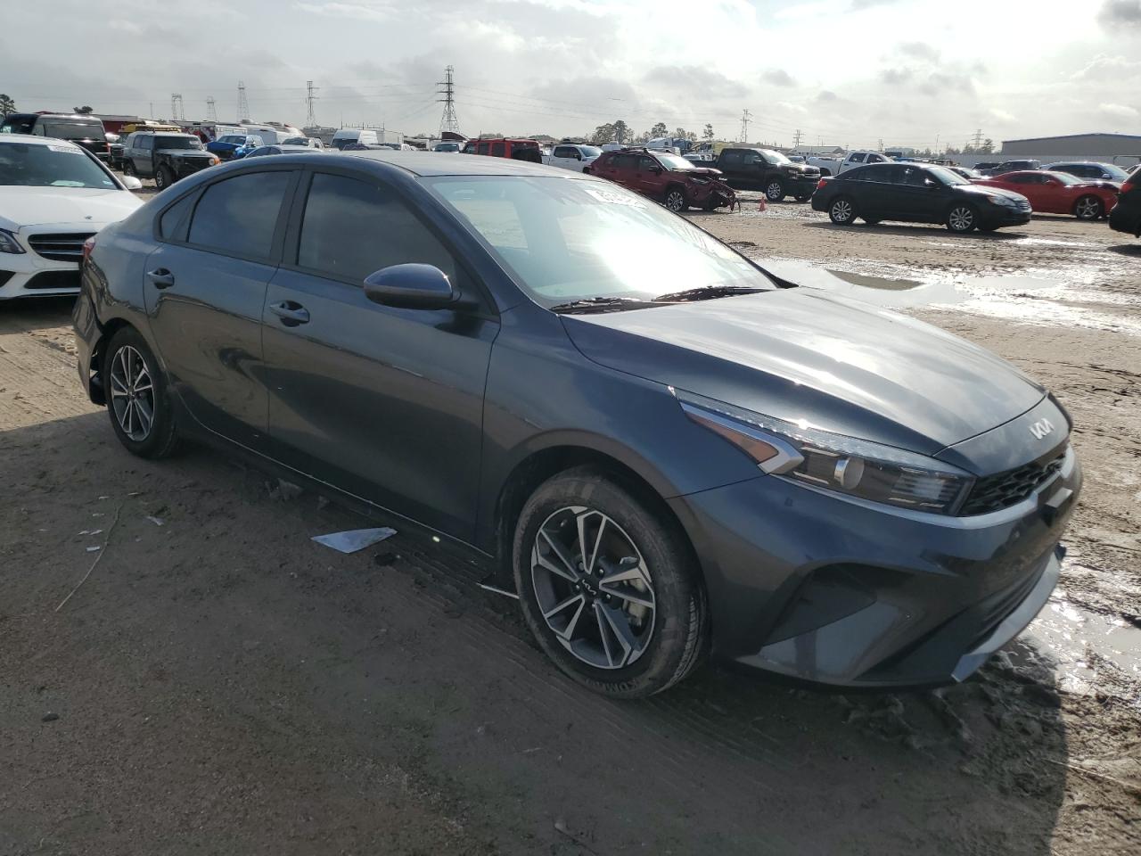 VIN 3KPF24AD7PE654296 2023 KIA FORTE no.4