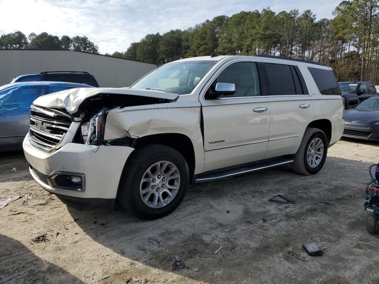 2015 GMC Yukon - Image 1