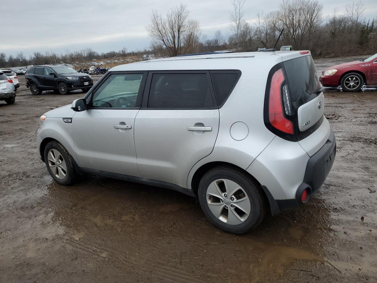 VIN KNDJN2A28G7844838 2016 KIA SOUL no.2