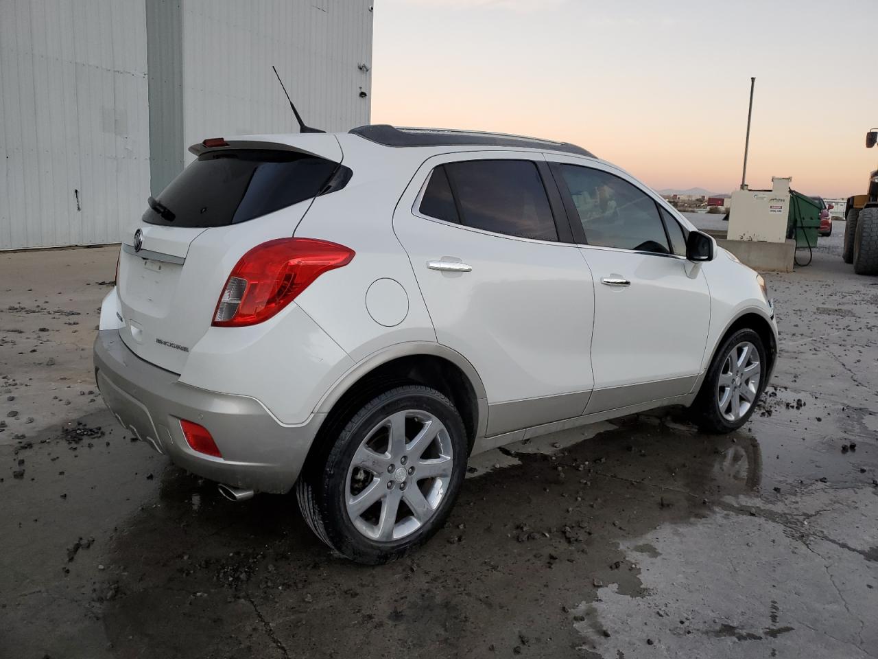 VIN KL4CJDSB6DB172683 2013 BUICK ENCORE no.3