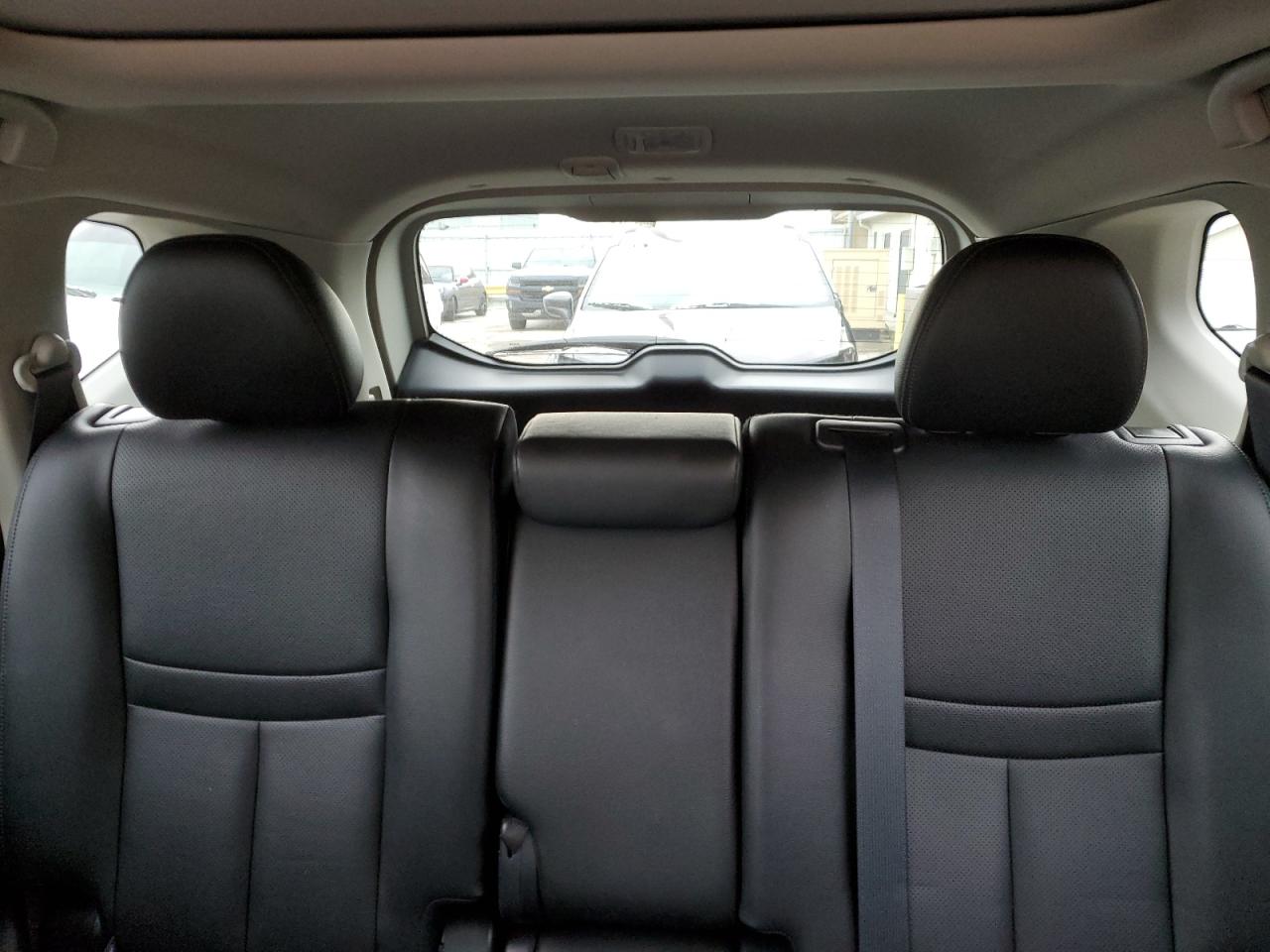 2019 Nissan Rogue - Image 10