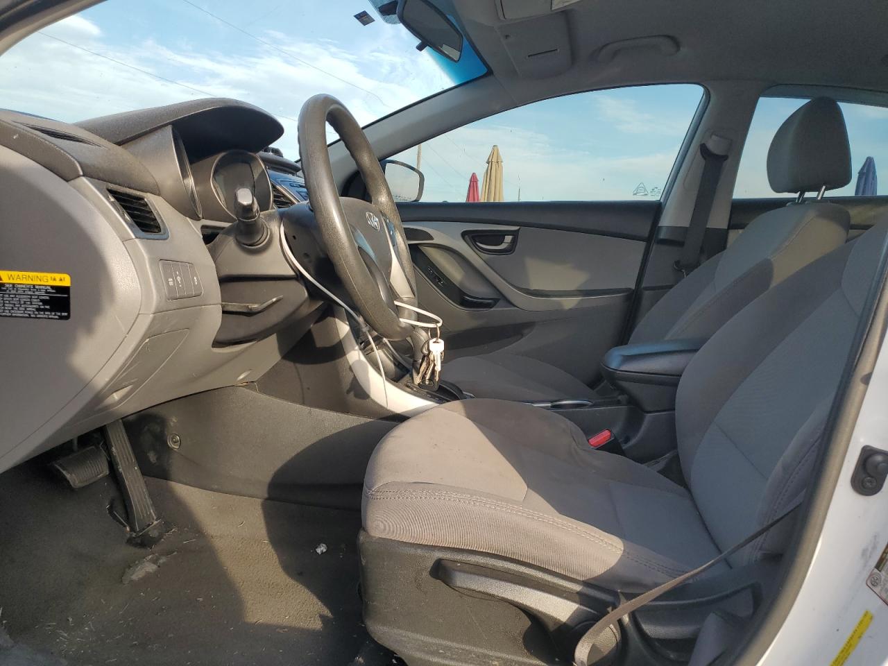 2014 Hyundai Elantra - Image 7
