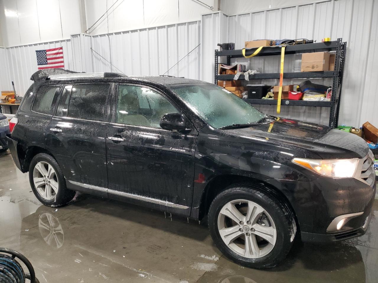 2013 Toyota Highlander - Image 4