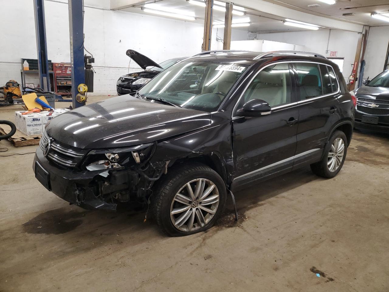 2015 Volkswagen Tiguan - Image 1