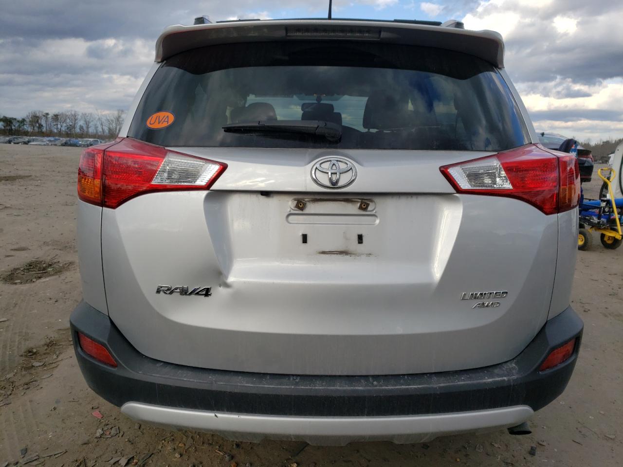 VIN JTMDFREV8FD165837 2015 TOYOTA RAV4 no.6