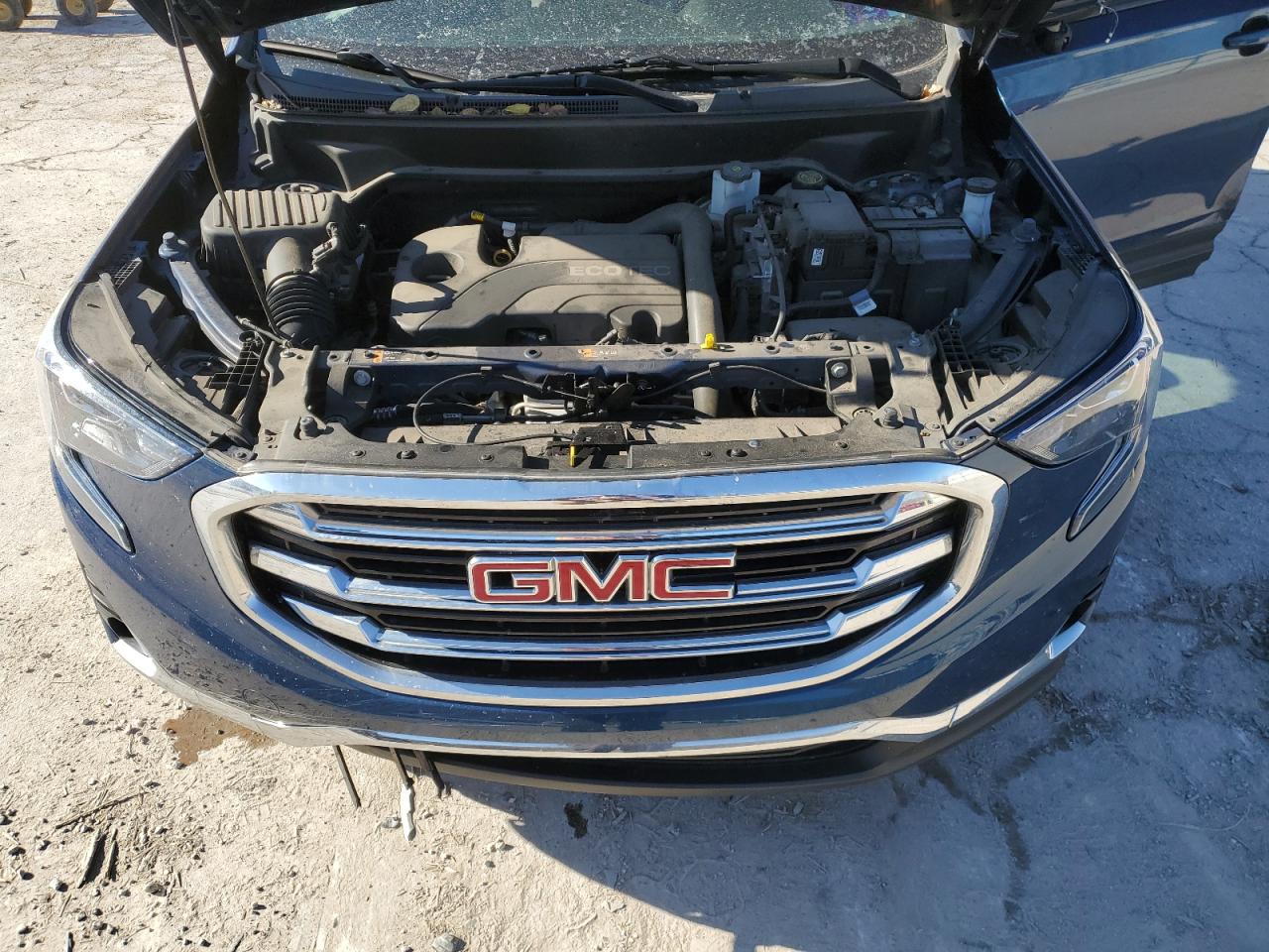 2021 GMC Terrain - Image 14