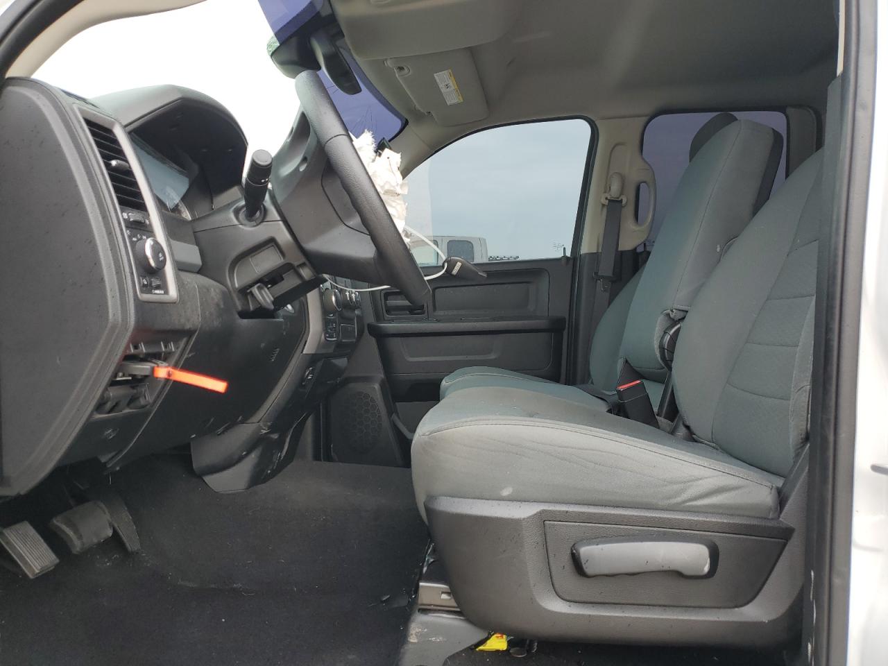 2017 RAM 1500 - Image 7