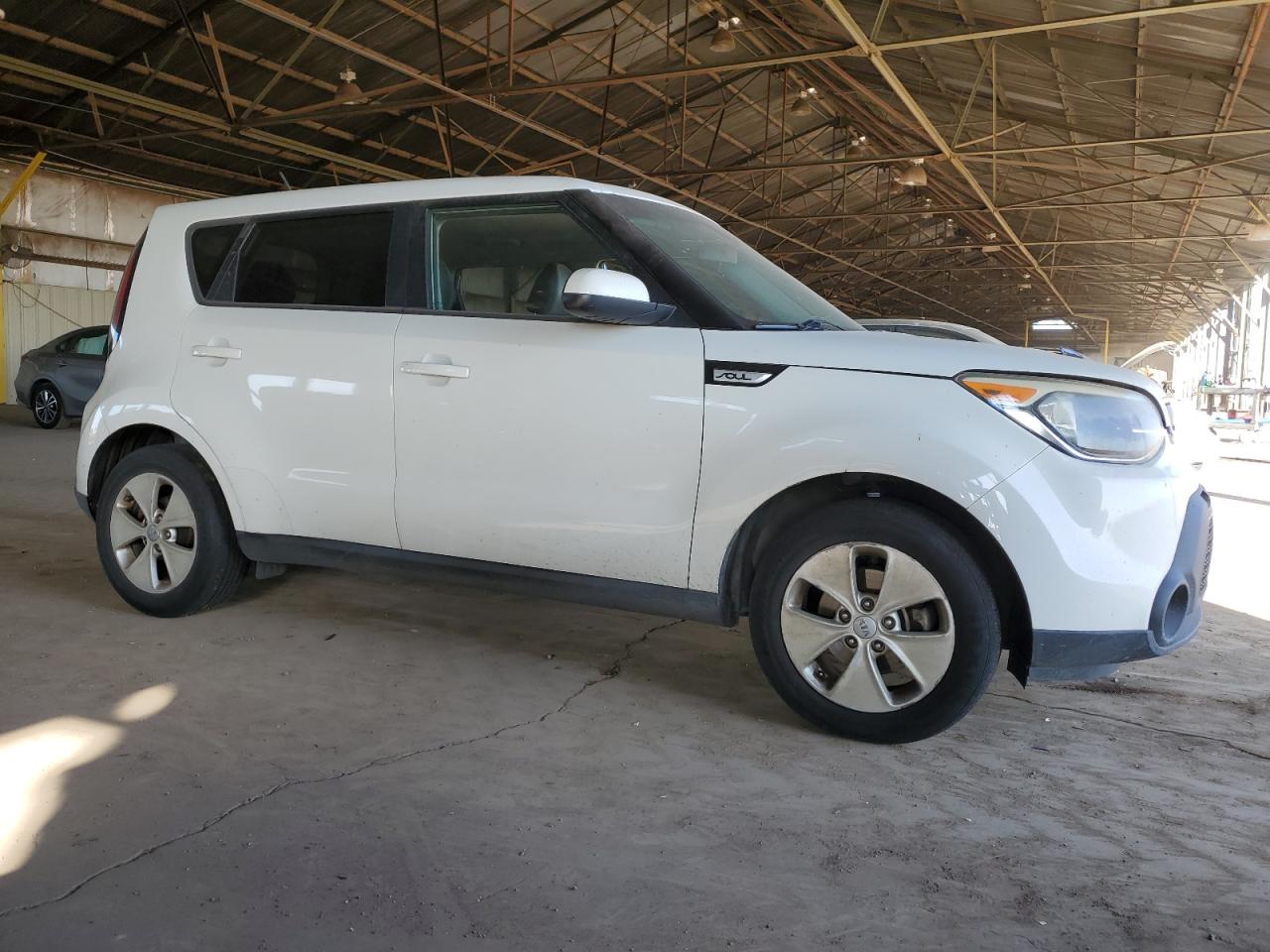 VIN KNDJN2A20F7228579 2015 KIA SOUL no.4