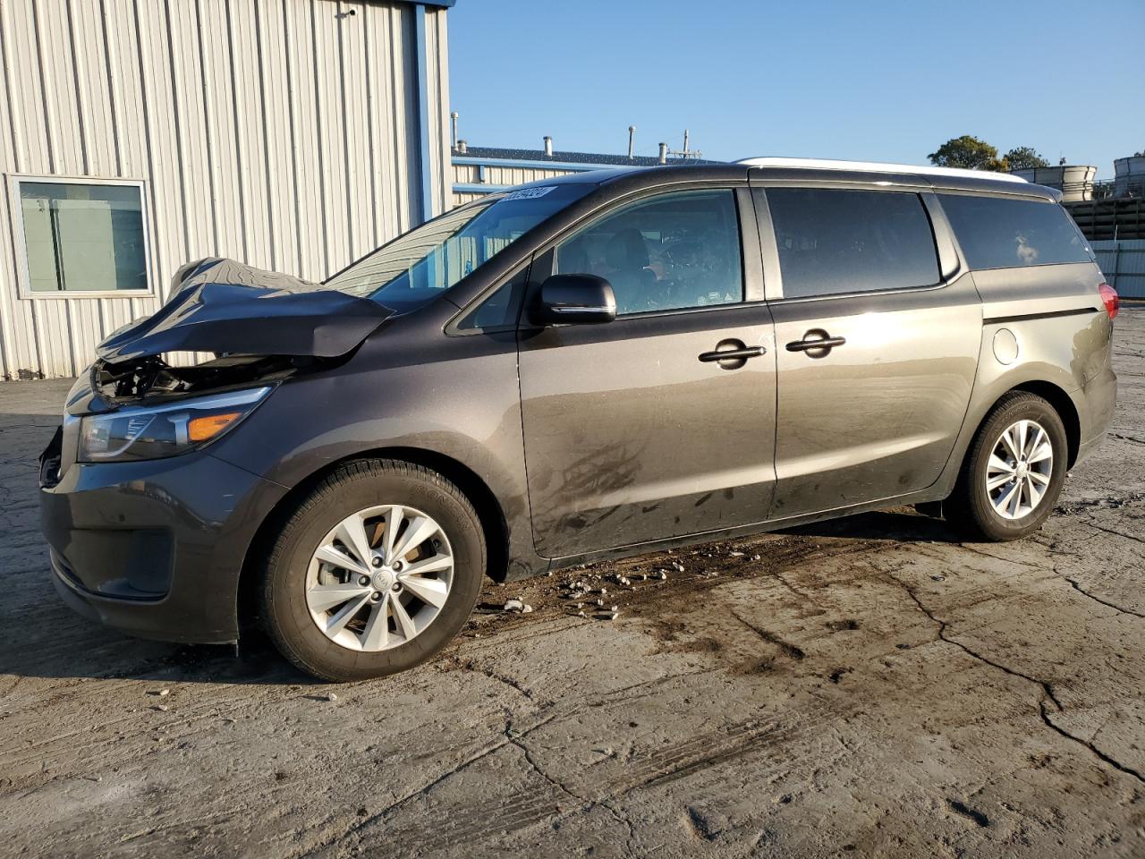 Tulsa, OK에서 판매 중인 2017 Kia Sedona Lx - Front End
