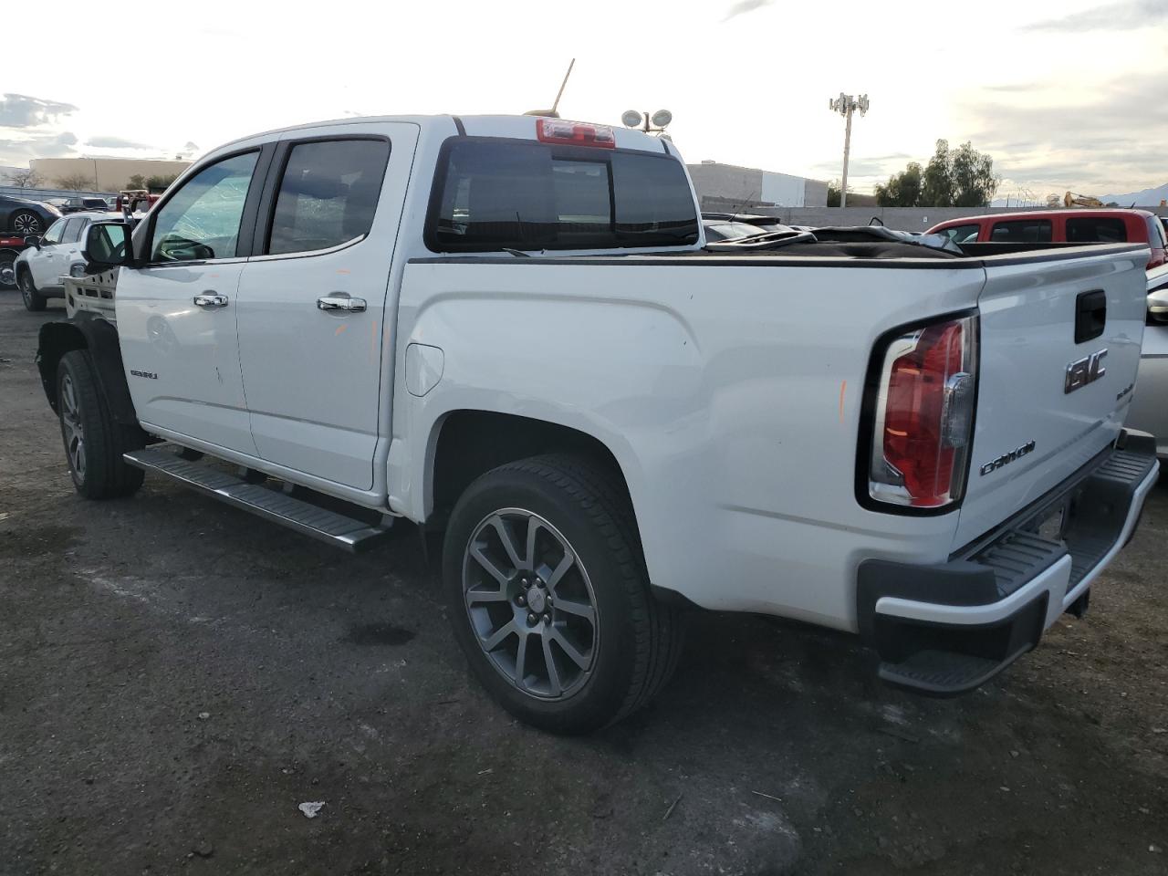 2018 GMC Canyon - Image 2