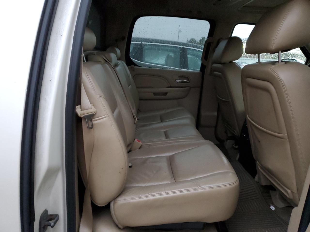 2011 Cadillac Escalade Ext Luxury VIN: 3GYT4MEF6BG318249 Lot: 84099544