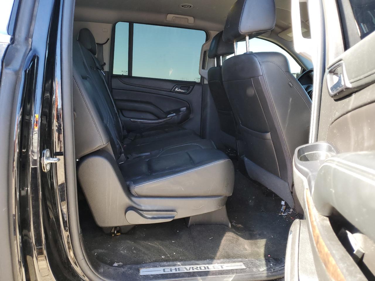 VIN 1GNSCHKC1JR268730 2018 CHEVROLET SUBURBAN no.11