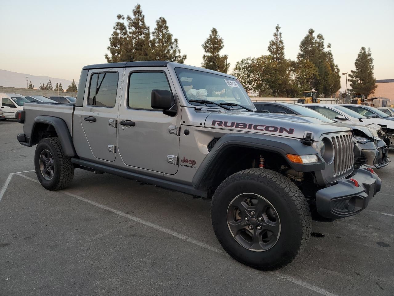 2020 Jeep Gladiator - Image 4