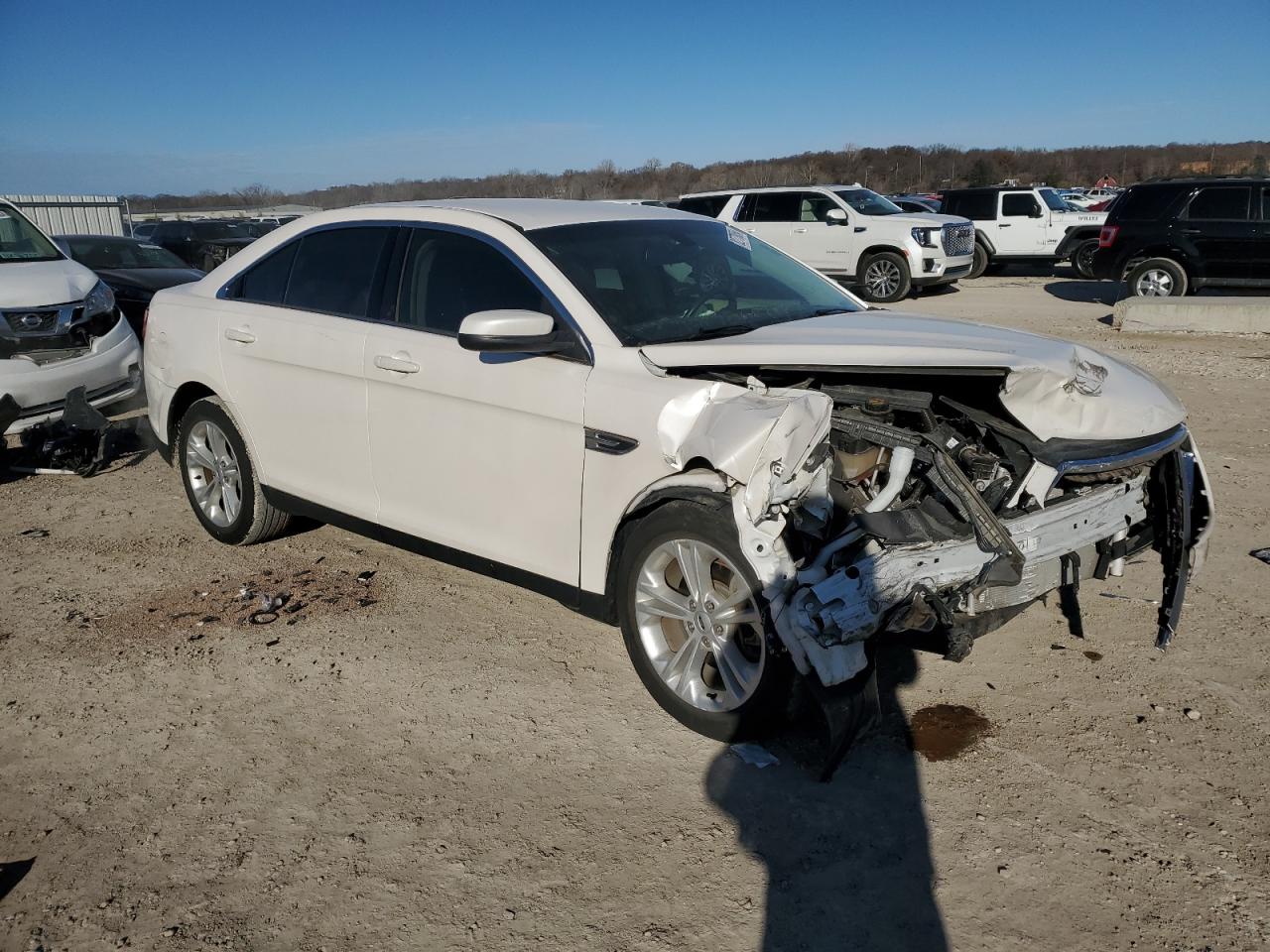 2017 Ford Taurus - Image 4