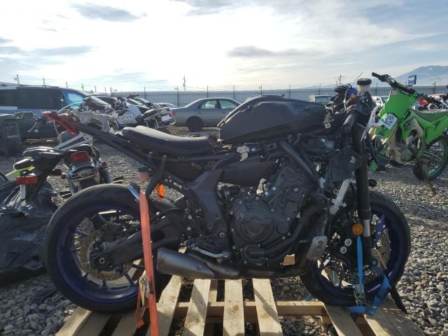  YAMAHA YZFR7 2024 Чорний