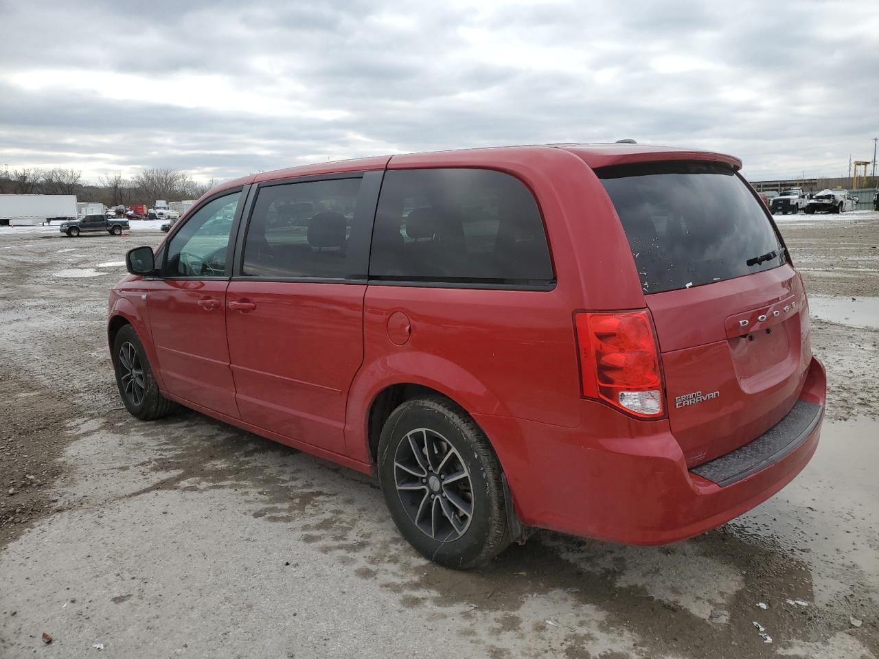 2014 Dodge Caravan - Image 2