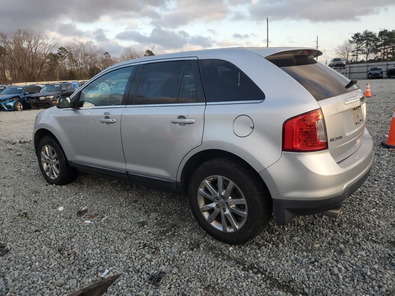 2011 Ford Edge - Image 2