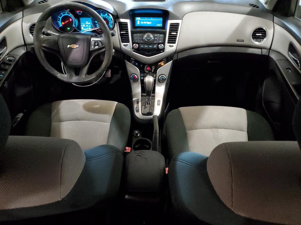 2012 Chevrolet Cruze - Image 8