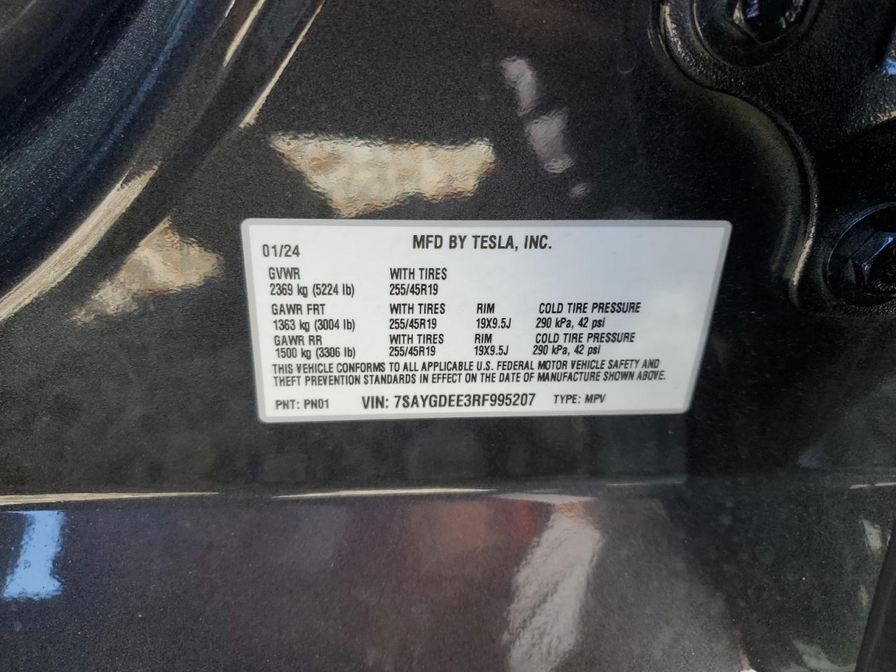 2024 Tesla Model Y VIN: 7SAYGDEE3RF995207 Lot: 86580494