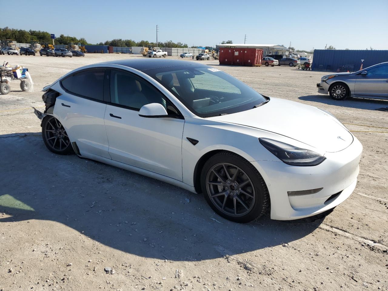 VIN 5YJ3E1EB2NF103928 2022 TESLA MODEL 3 no.4