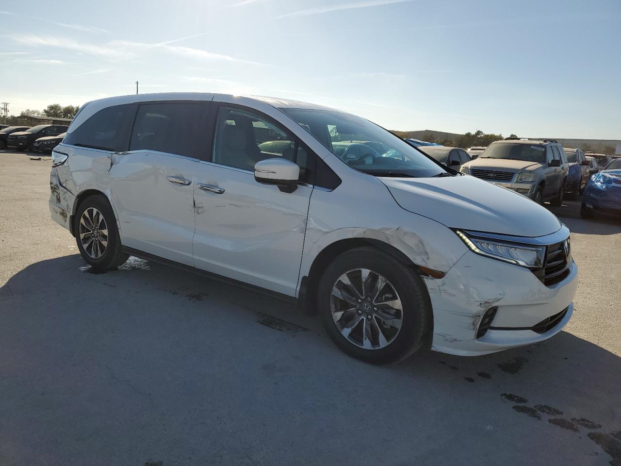 2024 Honda Odyssey - Image 4