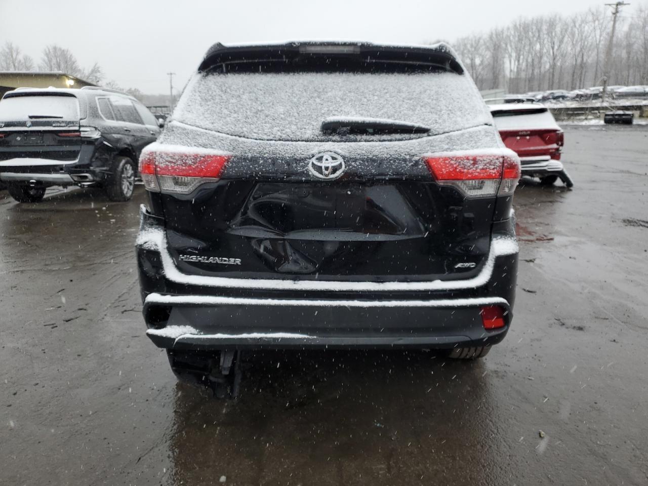 2018 Toyota Highlander - Image 6