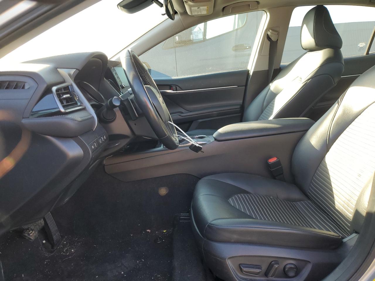 2022 Toyota Camry - Image 7