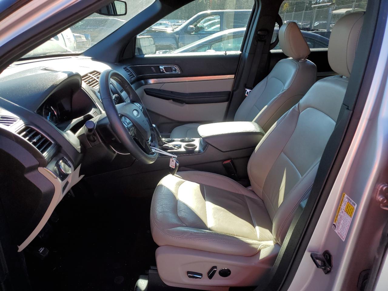 2018 Ford Explorer - Image 7