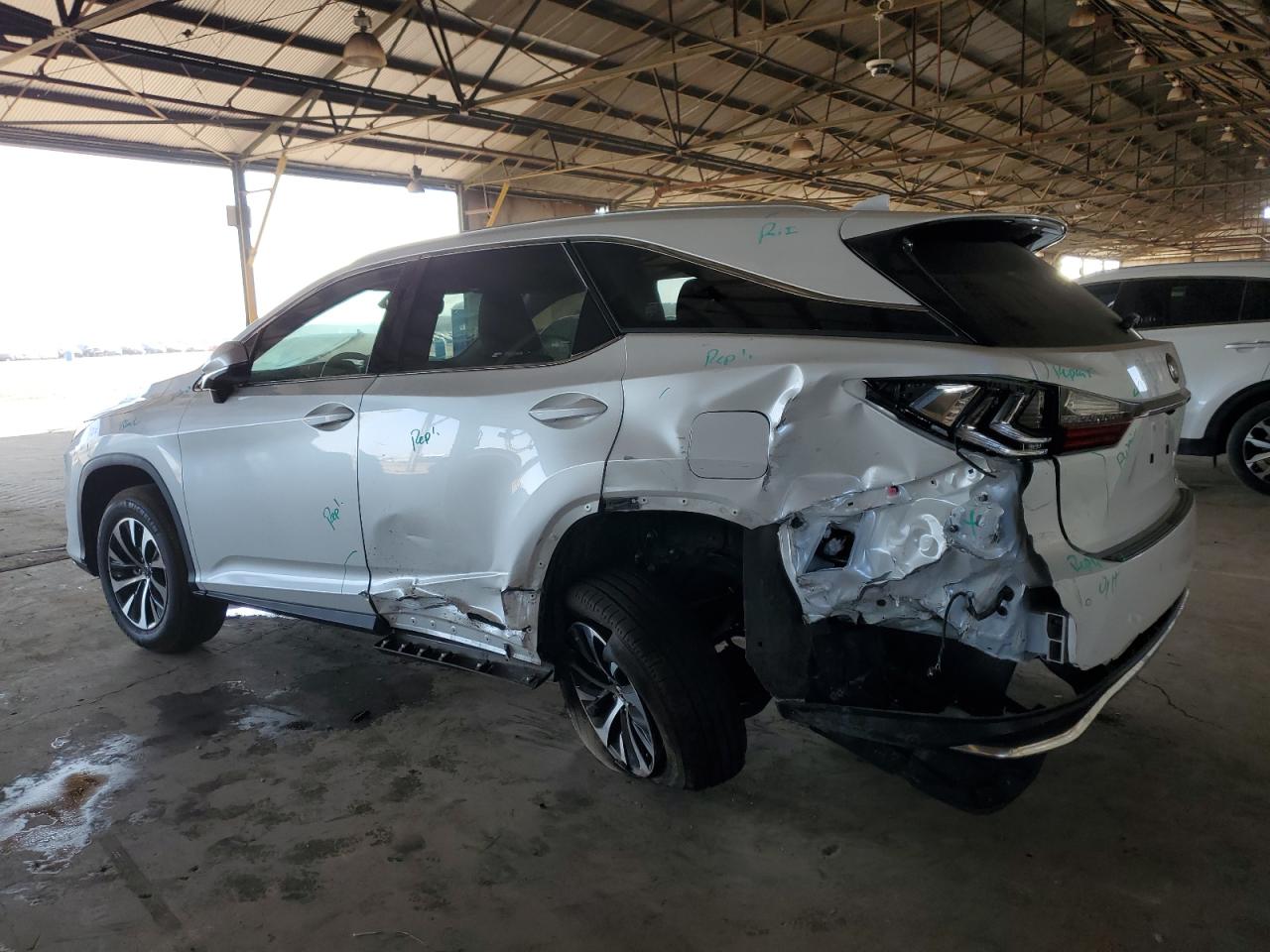 VIN JTJHZKFA8N2036578 2022 LEXUS RX350 no.2