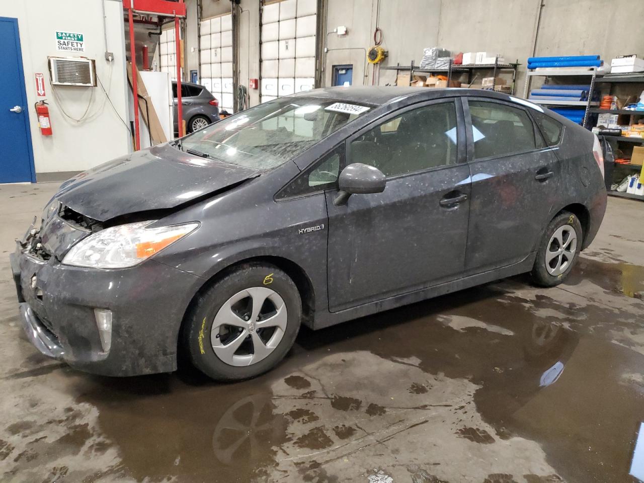 2015 TOYOTA PRIUS