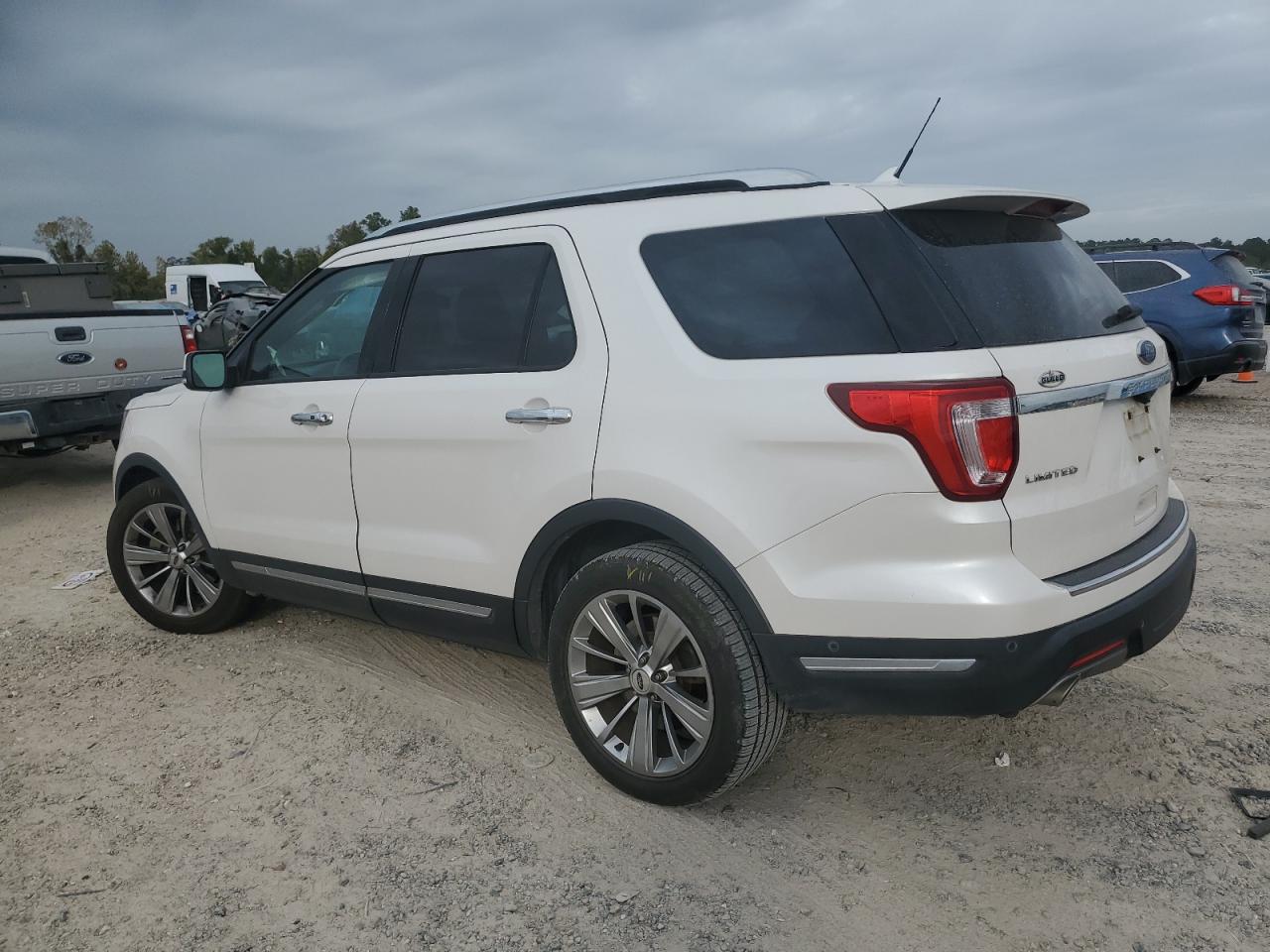 2018 Ford Explorer - Image 2