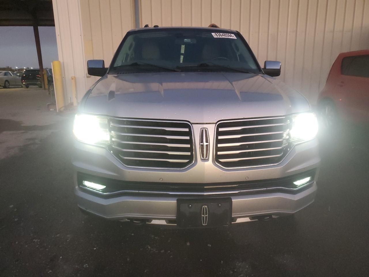 2016 Lincoln Navigator - Image 5