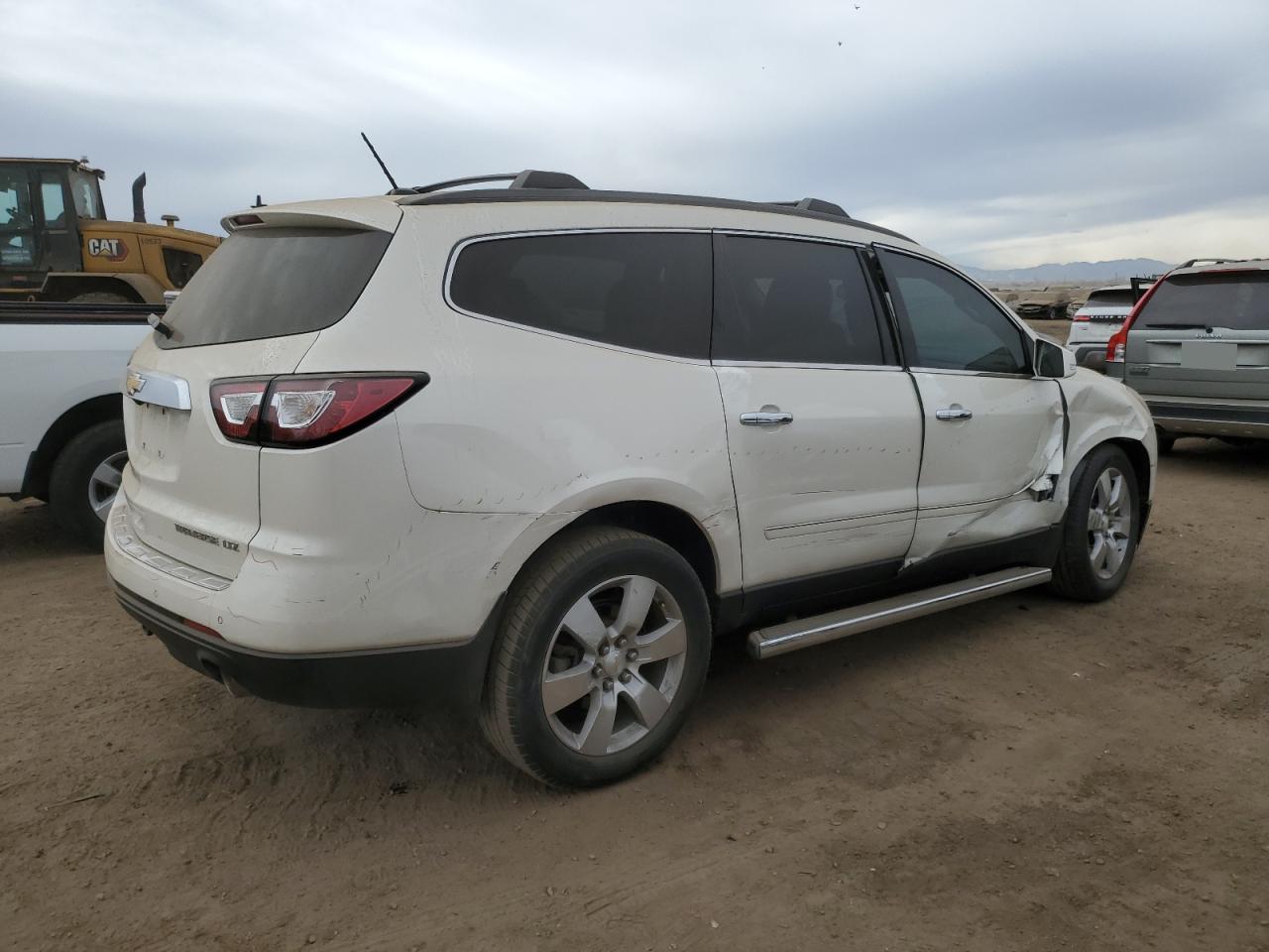 2015 Chevrolet Traverse - Image 3