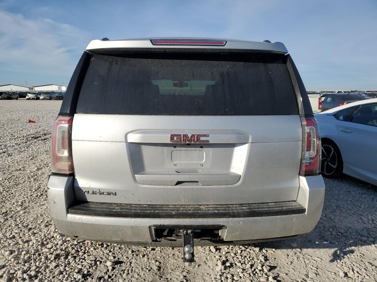 2018 GMC Yukon - Image 6
