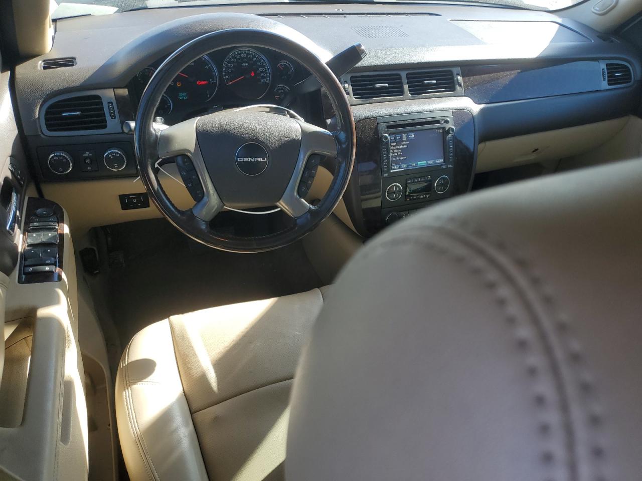 2014 GMC Sierra - Image 8