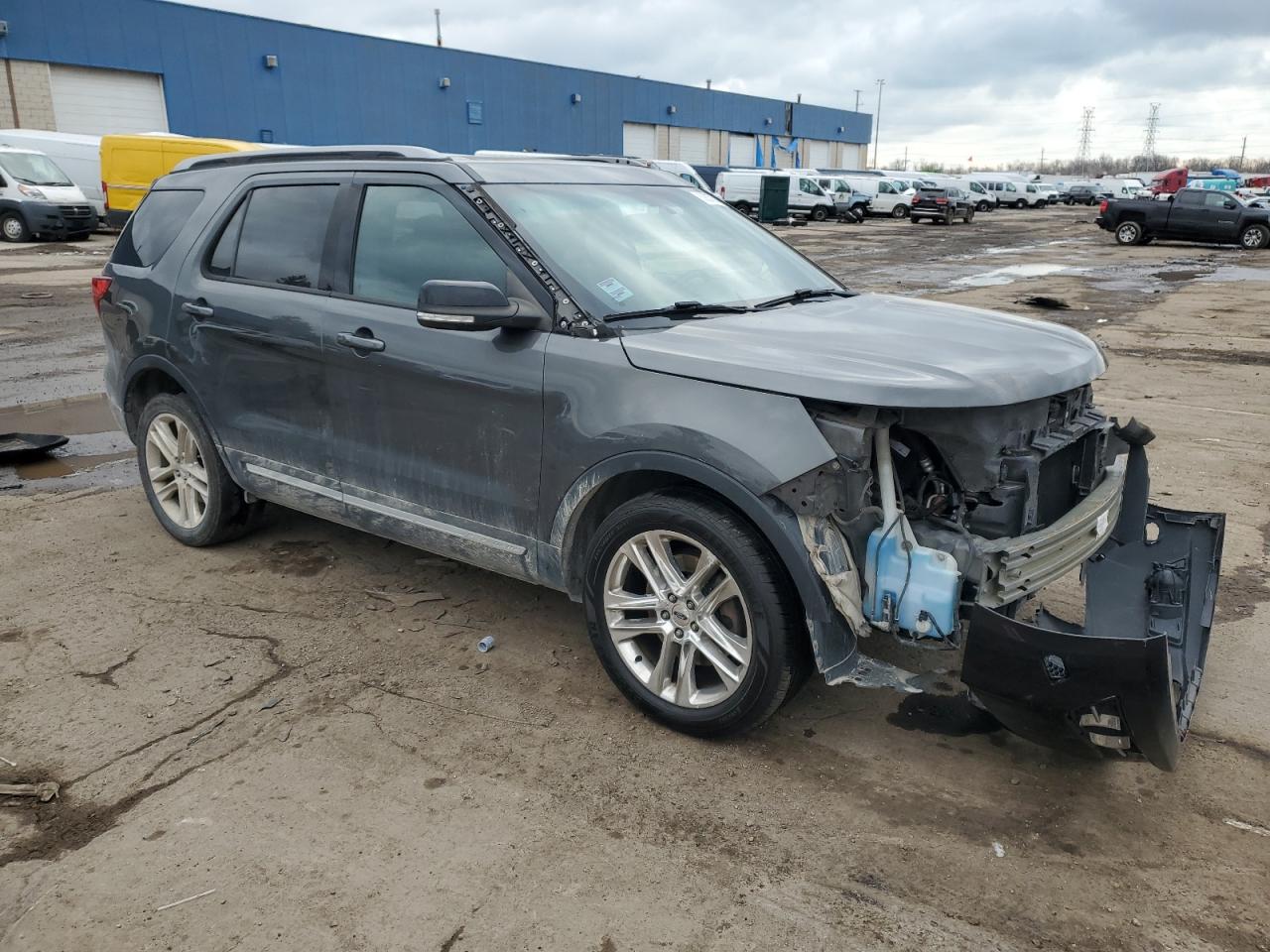 2017 Ford Explorer - Image 4