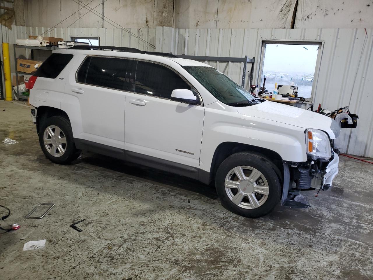 2015 GMC Terrain - Image 4