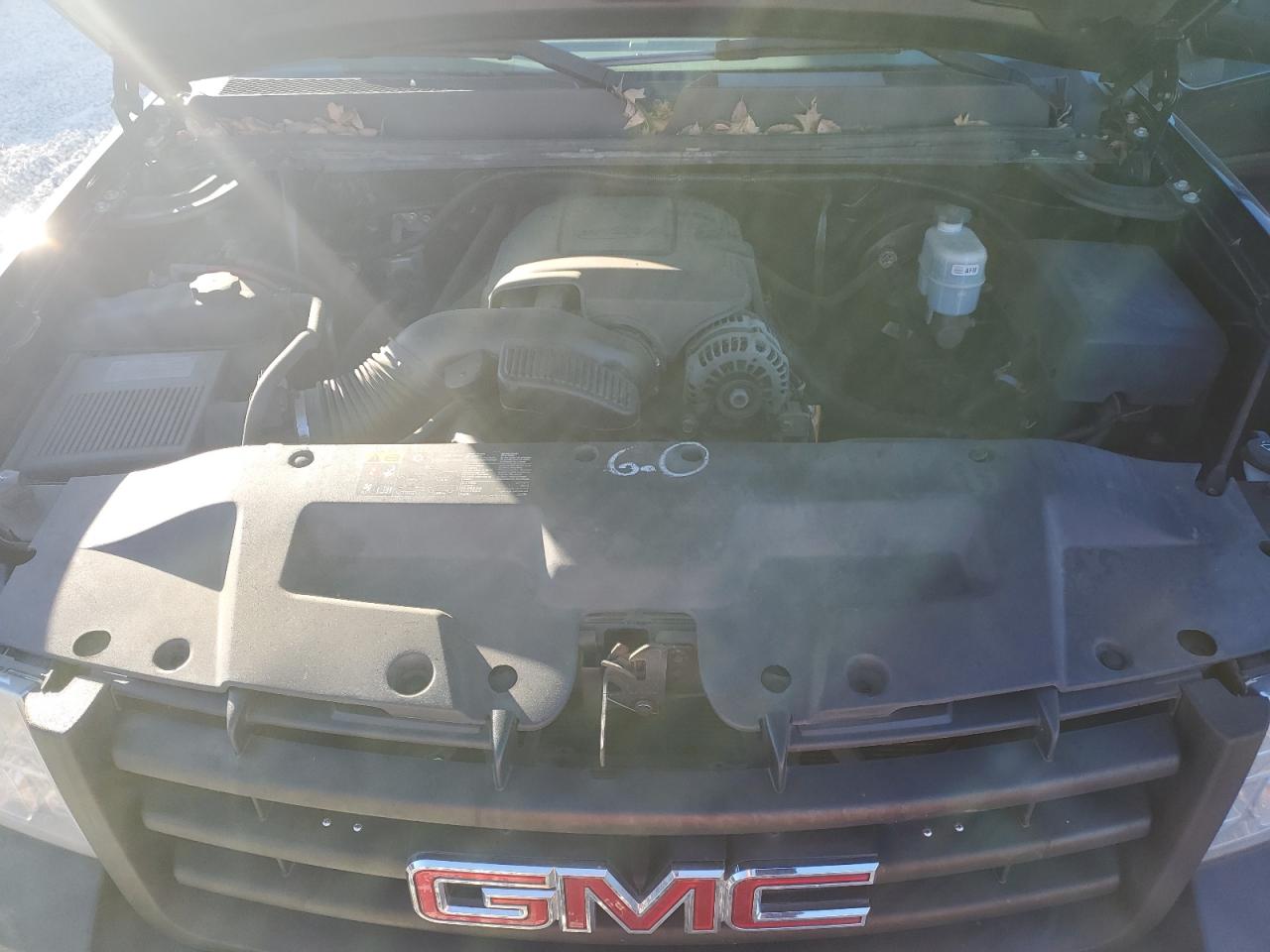 2013 GMC Sierra - Image 11
