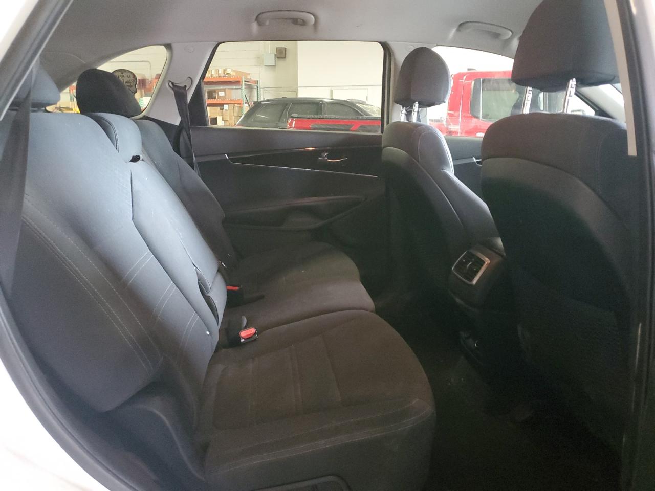 2018 Kia Sorento Lx VIN: 5XYPGDA39JG359319 Lot: 84455154