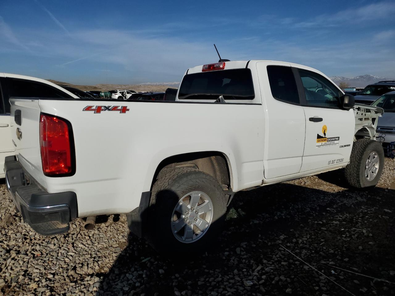 VIN 1GCHTBEN7H1183185 2017 CHEVROLET COLORADO no.3