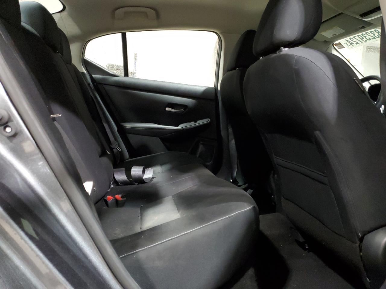 2021 Nissan Sentra - Image 10