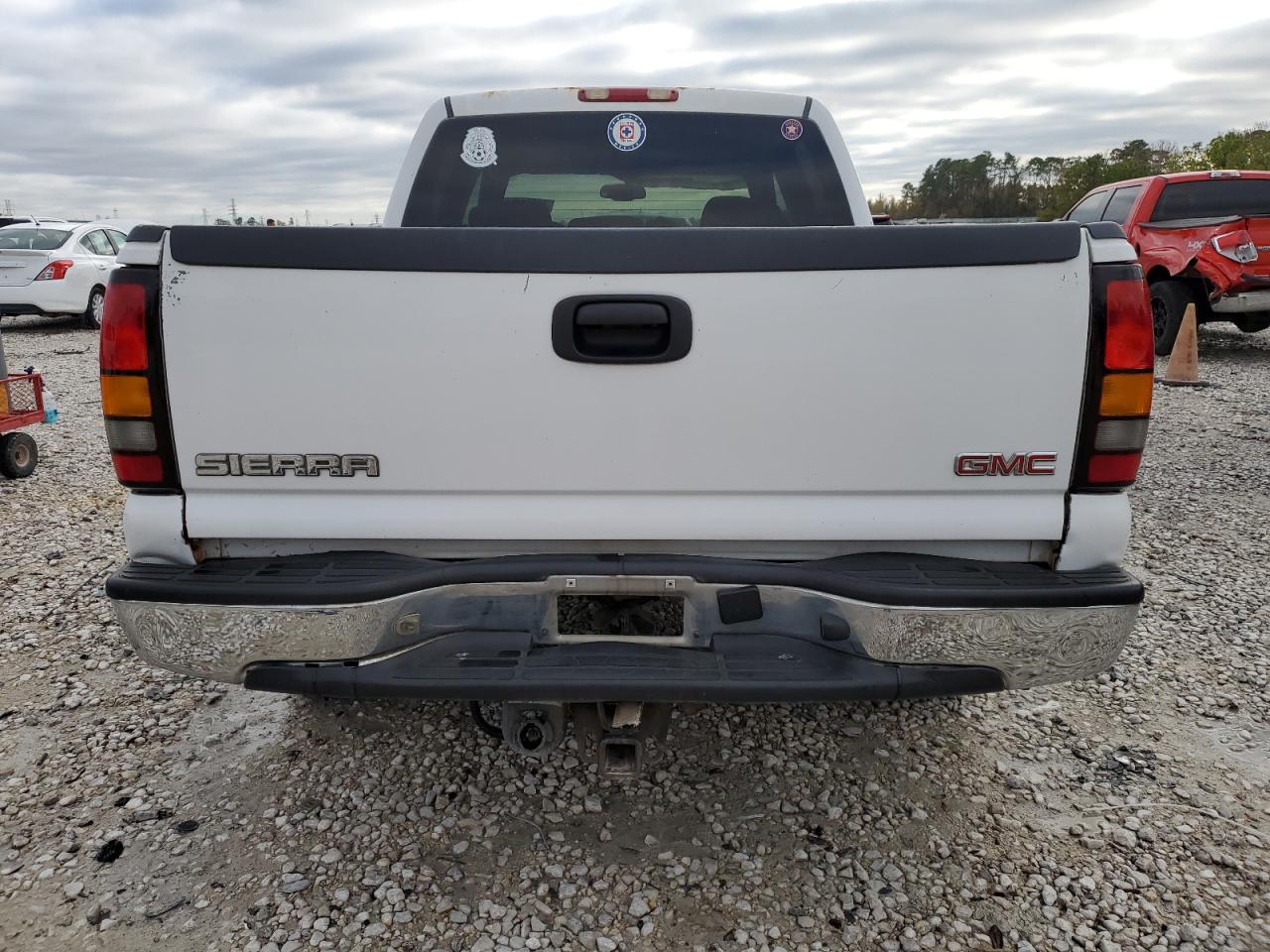 2006 GMC Sierra - Image 6