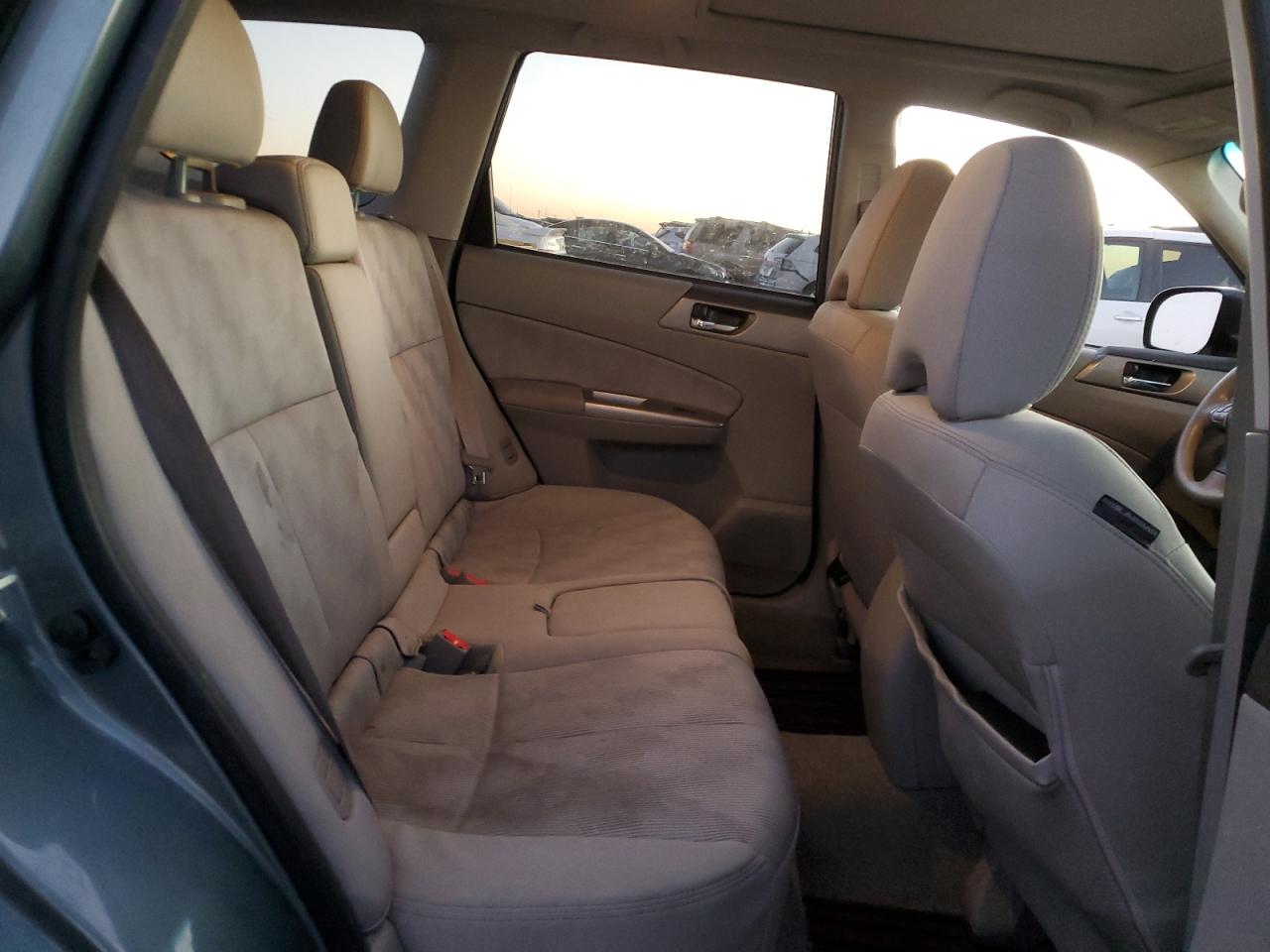 2010 Subaru Forester - Image 11