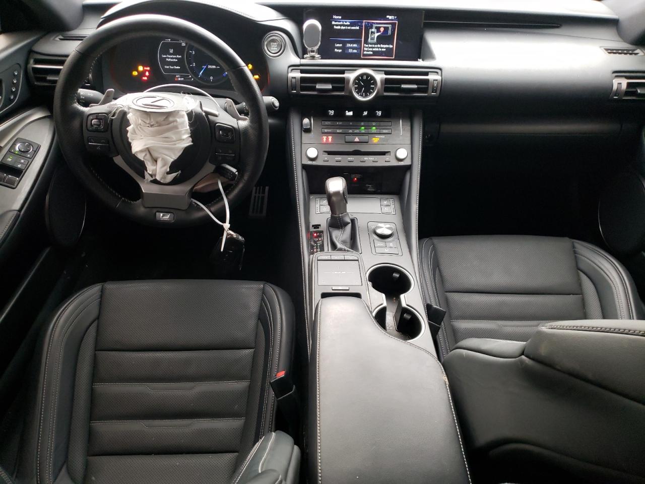 2021 Lexus RC - Image 8