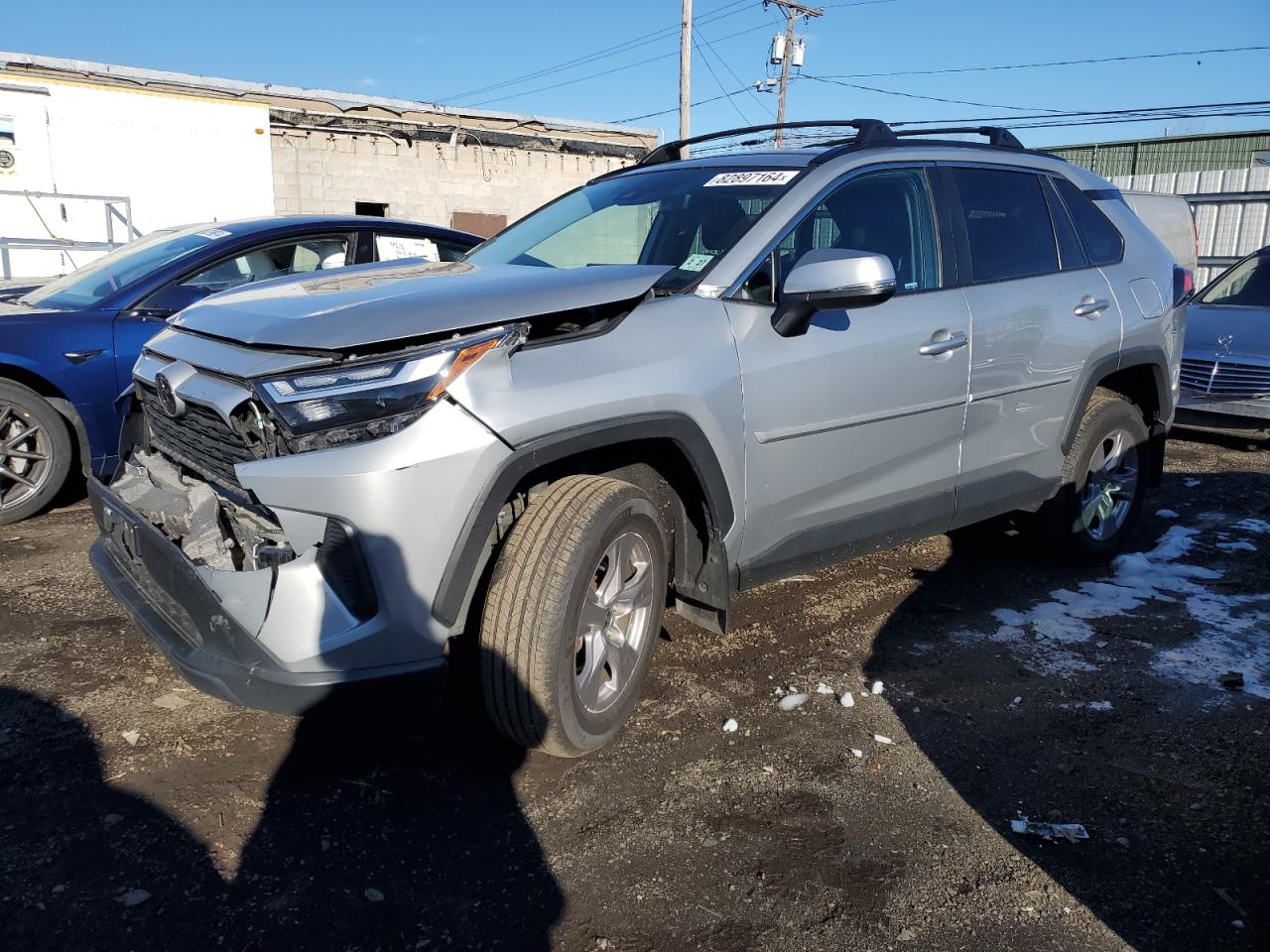 VIN 2T3P1RFVXNW254059 2022 TOYOTA RAV4 no.1