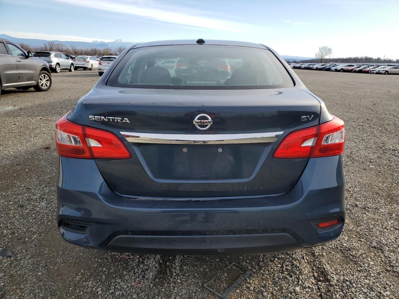 2017 Nissan Sentra - Image 6