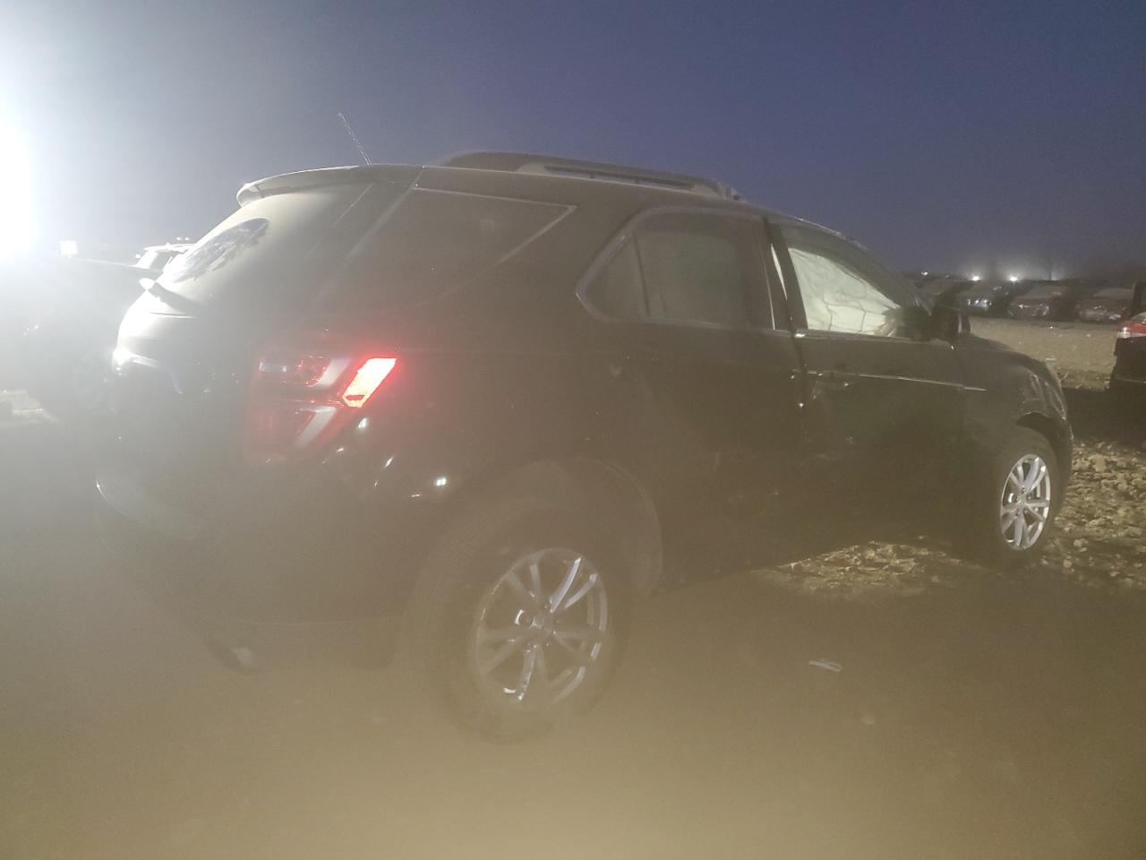 2017 Chevrolet Equinox - Image 3