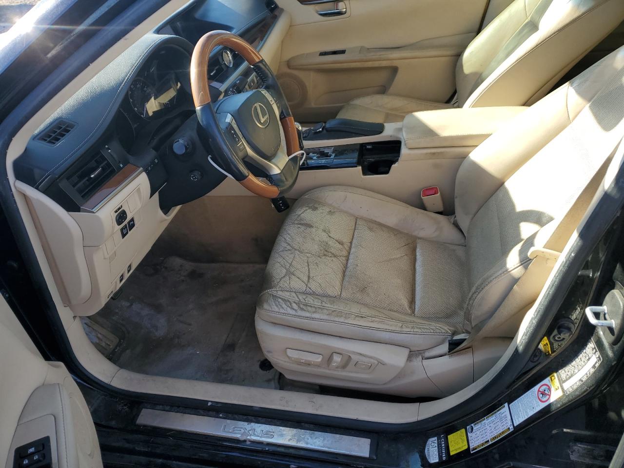 2015 Lexus ES - Image 7